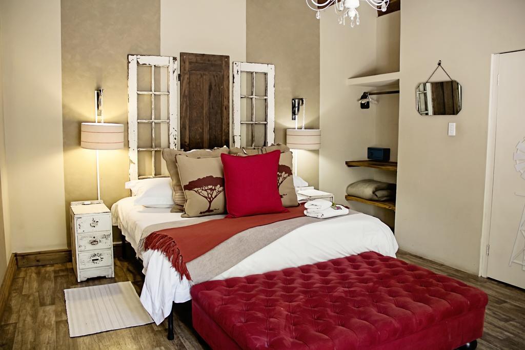 Cape Karoo Guesthouse Бофорт-Уэст Экстерьер фото